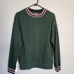 Eddie Bauer Women's Green Sweater With Pink Cuffs